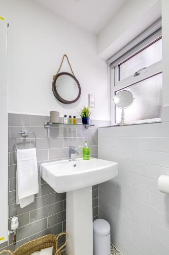 The Bark House by Night Stay The Bark House by Night Stay