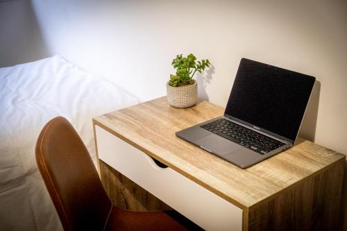 The Bark House by Night Stay The Bark House by Night Stay