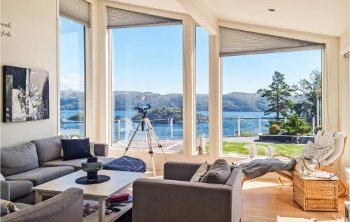 . Stunning Home In Lyngdal