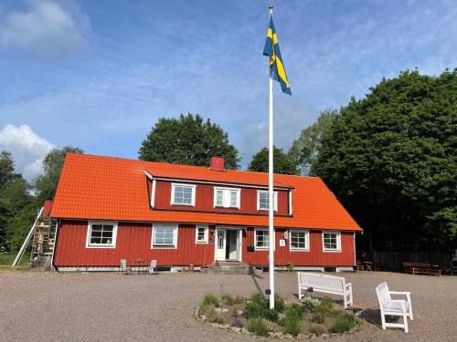 Sjökaptensgården Bed & Breakfast - Accommodation - Åsljunga