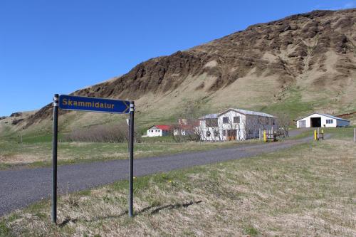 Skammidalur Guesthouse
