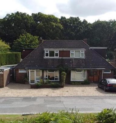 Abacus Bed and Breakfast Blackwater Hampshire - image 11