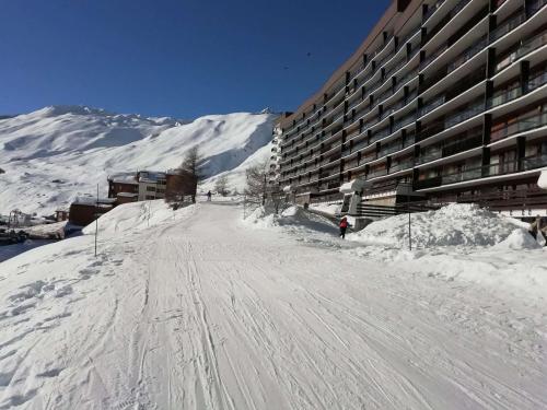 Tignes - Appartement chaleureux 3 pièces, 8 pers., pied des pistes, proche commerces, WiFi - FR-1-411-48, Tignes (photo 7)