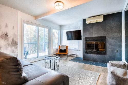 Chic Mt-Tremblant Condo with View on the Lake by Denstays