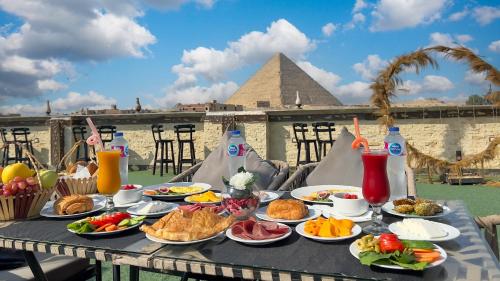 King Cheops Inn - Pyramid View Giza