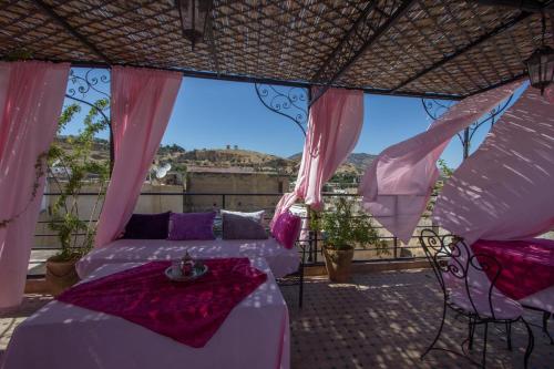 Riad Sanaa Rose