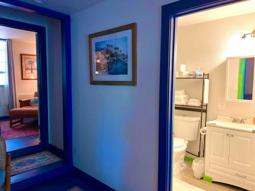 Double Suite at Country Mansion Perfect for Family or 2 Best Friends - image 9