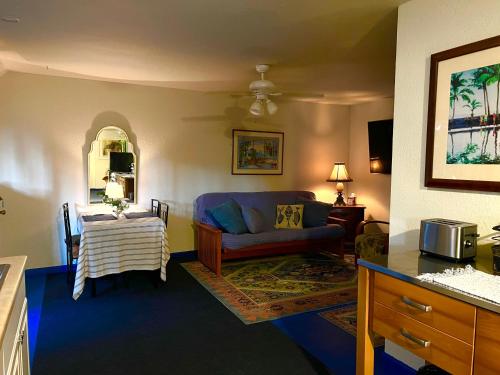 Double Suite at Country Mansion Perfect for Family or 2 Best Friends - image 13