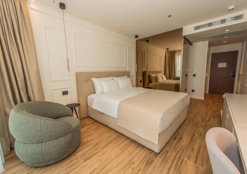 493817518 Mirari Boutique Hotel