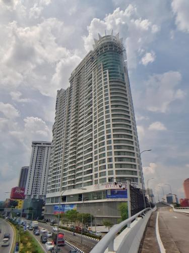 KL city 2 room in Regalia suites @ KLCC view infinity pool