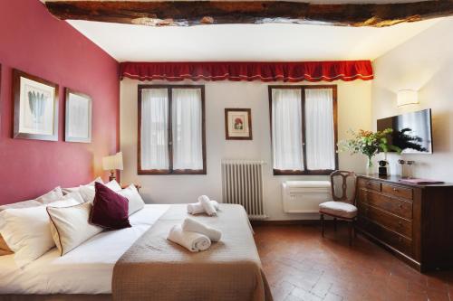 S. Spirito Studio Flat