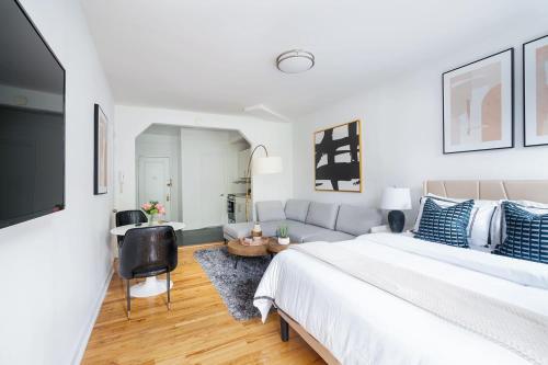 444-1C New Studio in Hell's Kitchen