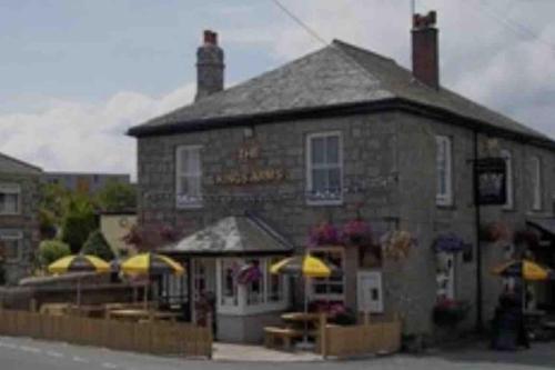 Saint Chads Lodge Near EDEN Luxulyan in Luxulyan