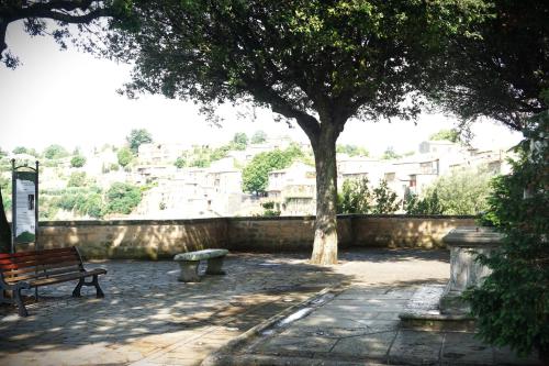 Közeli látványosságok, Civita's in Lubriano