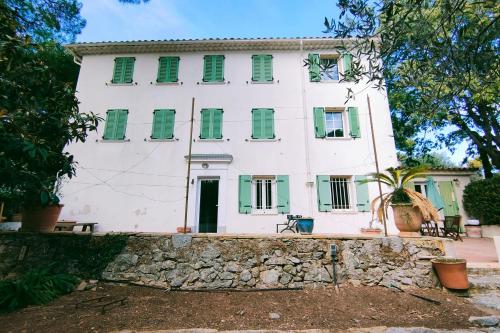 Bastide familiale bord de mer