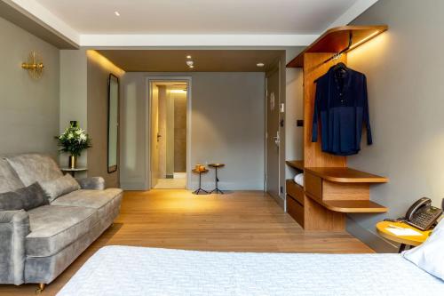 Grand Superior Room image 4