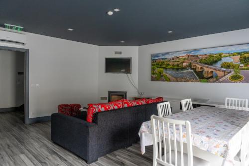 Residencial Kuarenta&Um in บาเซโลซ