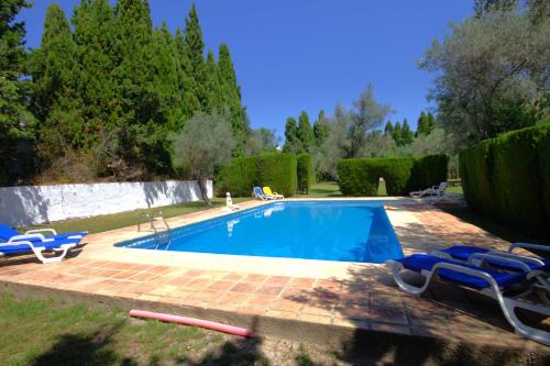 สระว่ายน้ำ, Holiday Home La Cartuja in กลางเมืองคาเบีย