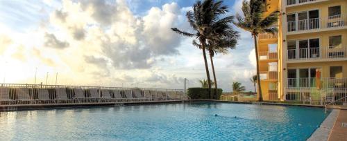 Sea Gardens Resort 2 Bed Villa in Pompano Beach, USA