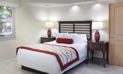 Sea Gardens Resort 2 Bed Villa in Pompano Beach, USA