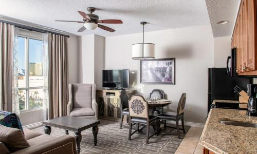 Wyndham Grand Desert 2 Bedroom, Лас-Вегас (фото 9)