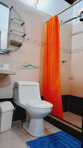 Bathroom, Casa Vacacional Lomas de Guayamury in El Hato