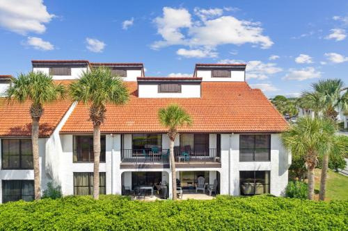 Changes in Attitude Villa 2306 in Panama City (FL)