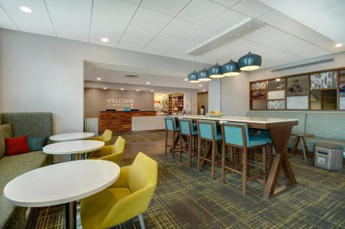 Hampton Inn Lakeville Minneapolis Mn - image 35