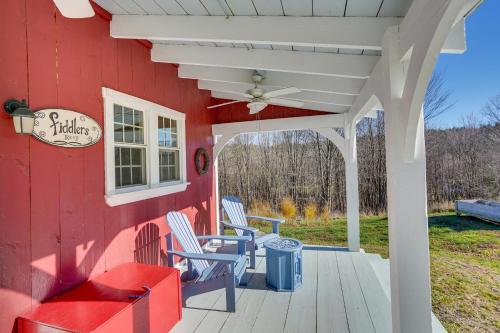 Cozy Fiddlers Rest Cabin 11 Miles to Skiing! in 伯纳德斯頓 (MA)