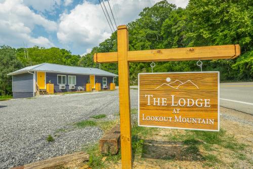 08 The Evans Room - A PMI Scenic City Vacation Rental - image 4