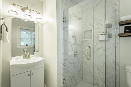 07 The Gio Room - A PMI Scenic City Vacation Rental in Chattanooga, USA