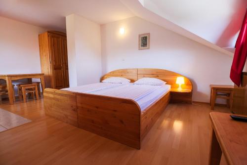 B&B Slavina - Domačija Malnarjevi - Bed and Breakfast Slavina