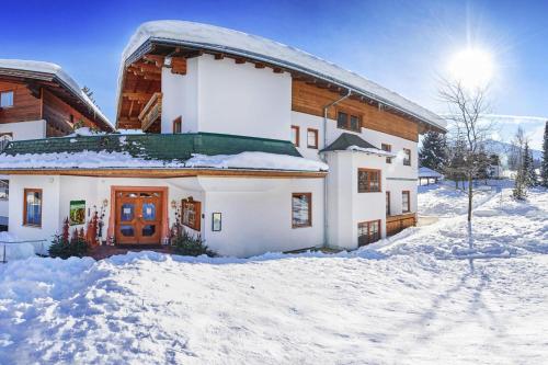 Apartment in Flachau with parking space 4720284 Flachau