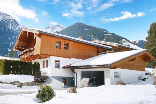 House in Krimml near Waterfalls & Hiking Trails in Krimml, Österreich