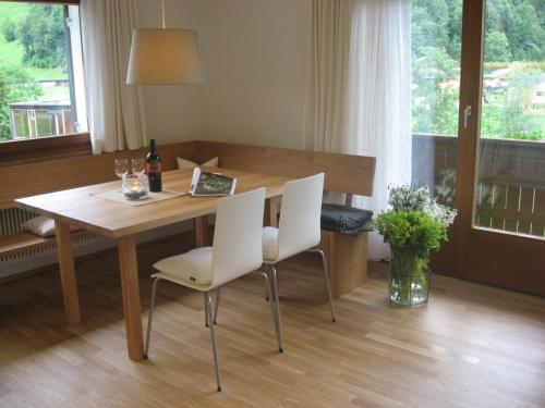 บริการและสิ่งอำนวยความสะดวก, Gastehaus Lasser in พลัทซ์