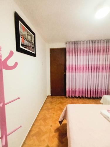Female Accommodation Experience in front of Lima Airport