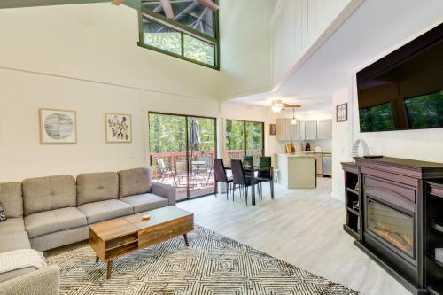 Peaceful Gainesville Cottage with Lake Lanier Access in Gainesville, USA