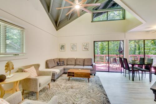 Peaceful Gainesville Cottage with Lake Lanier Access in Gainesville, USA