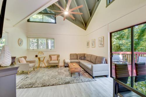 Peaceful Gainesville Cottage with Lake Lanier Access in Gainesville, USA