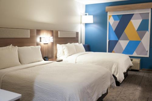Holiday Inn Express Hotel & Suites Cedar Hill an IHG Hotel - image 35