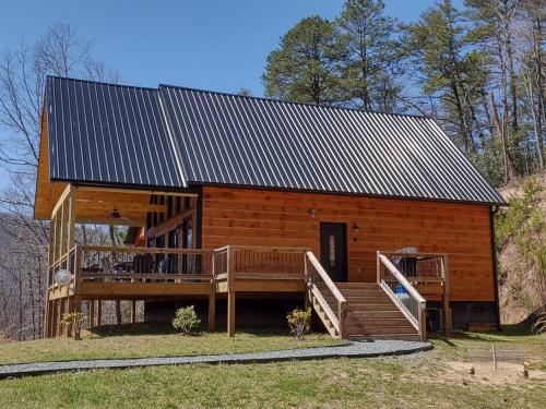 Peace of Heaven ~ Modern Chic Cabin w/ Majestic Mountain Views