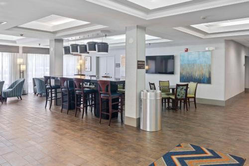 Hampton Inn Atlanta-Woodstock