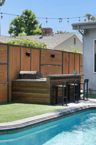 Private Vacation Home 4bed + Guest House in Los Angeles, USA