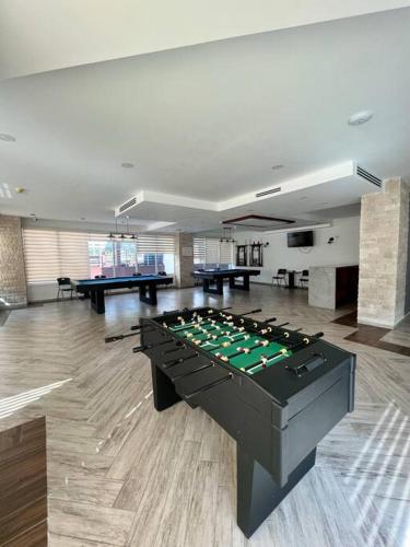 Merendon Heights Luxury Condo