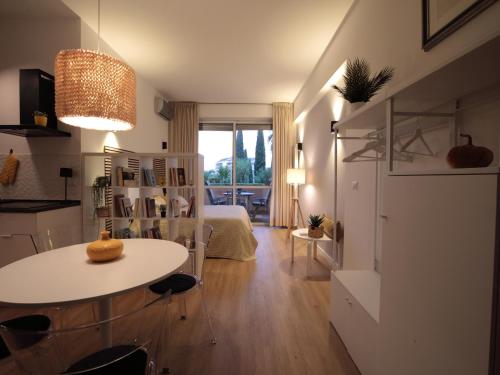 Vatican City Green Apartment, Рим (фото 9)