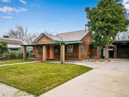 House on Macauley - Albury