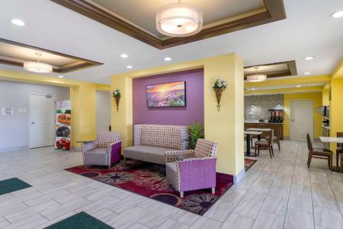 Quality Inn & Suites Carlsbad Caverns Area