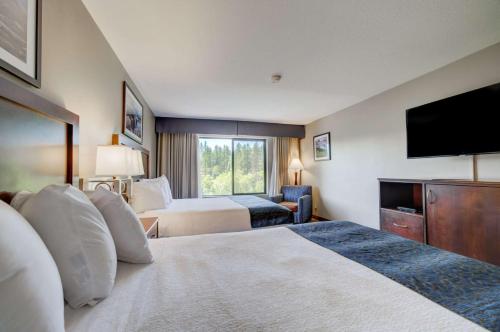 The Pine Lodge on Whitefish River, Ascend Hotel Collection