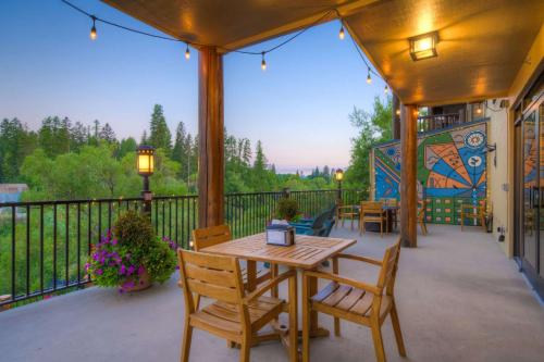 The Pine Lodge on Whitefish River, Ascend Hotel Collection