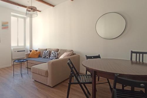 Bright apartment - near beach